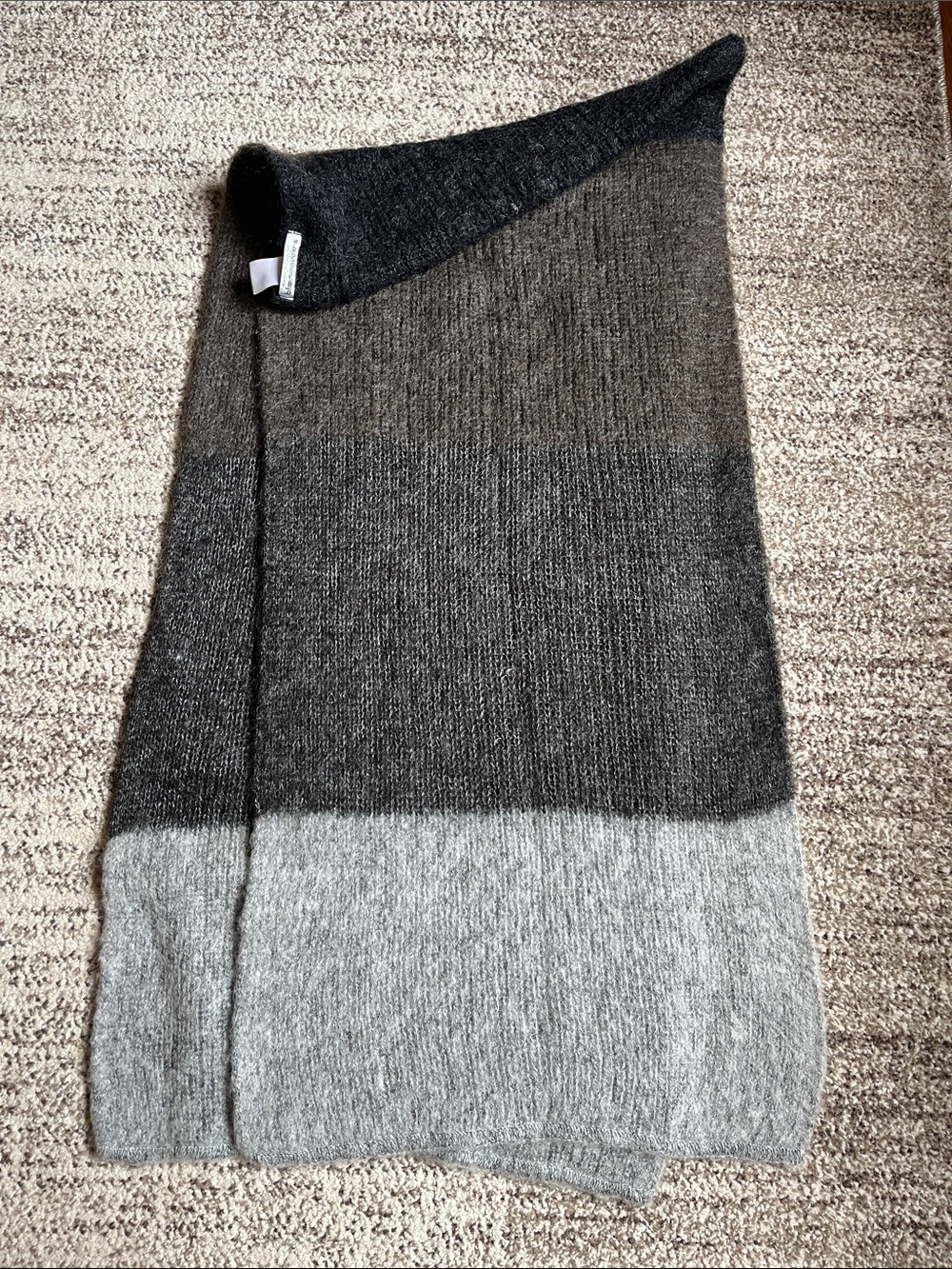 Bloomingdale's woman Colorblock Knit Scarf in Light Gray, Dark Gray and Charcol,